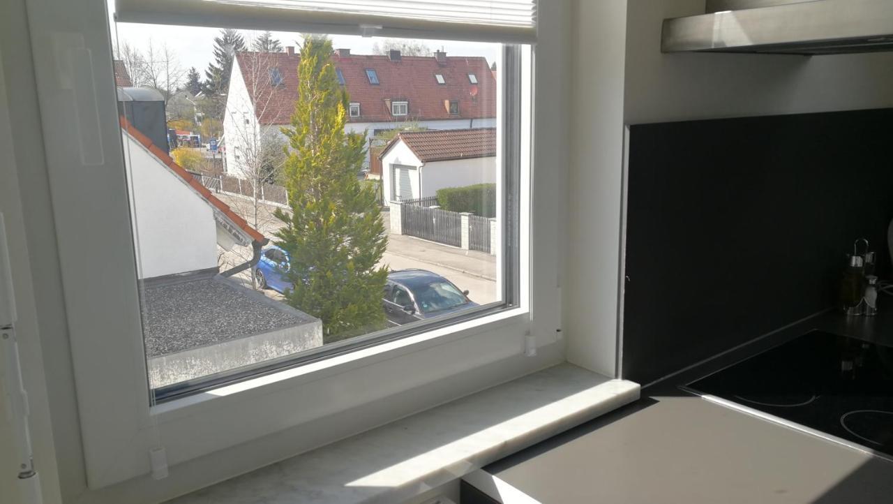 Muenchen Waldperlach Ruhig Und Sehr Schoene Wohnung Екстериор снимка